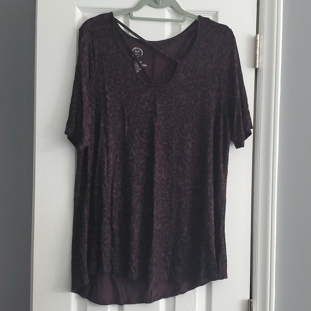 MAURICES TOP SIZE 0